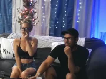 couple
        bjvibes cam image #2987436