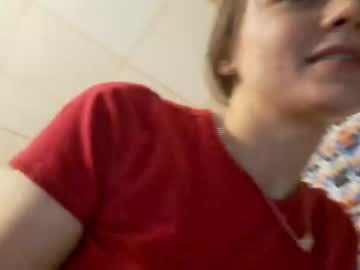 couple
        feetpirincess69 cam image #2800343