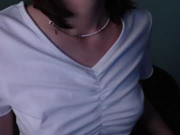 girl
        cathrynhenley cam image #4784934