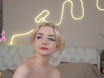 girl
        butterflyy__girl cam image #6645209