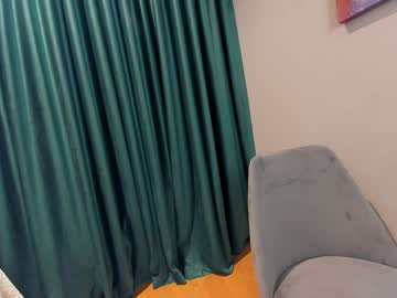 girl
        ehotlovea cam image #6779018