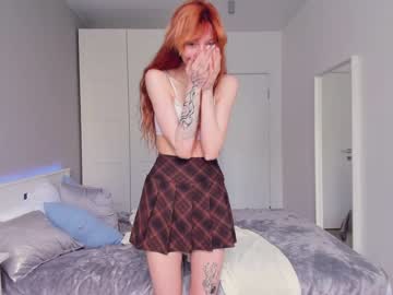 girl
        jennifer_ewans cam image #1660717