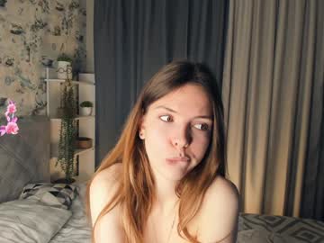 girl
        juunerose cam image #5485674