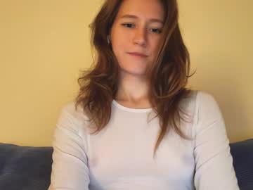 girl
        _feli_ cam image #6132975
