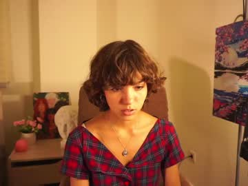 girl
        lenaelisabeth cam image #2789852