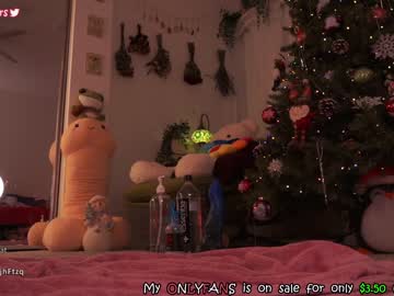 girl
        evelynpiers cam image #394235