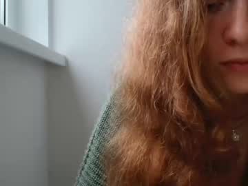 girl
        bonniecain cam image #2522630