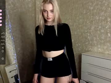 girl
        sandra_cheeks cam image #2238530