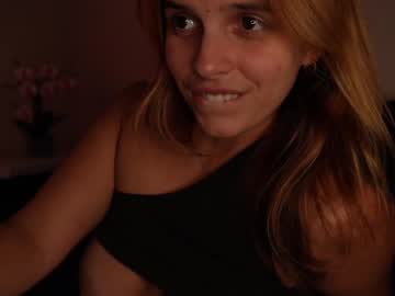 girl
        lilbeccaxo cam image #4265181