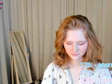girl
        navy_blush cam image #3470731