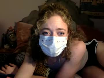 girl
        sweetmarie223 cam image #3776299