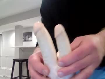 couple Cam Girls Masturbating With Dildos On Chaturbate with justus1876