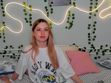 girl
        melissa_babyss cam image #4453143