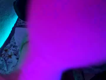 girl
        shiestykat999 cam image #4445126