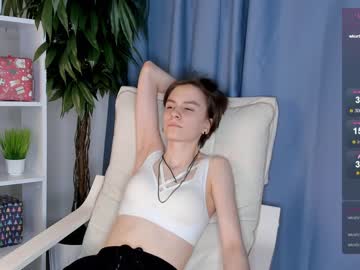 girl
        maydaheathman cam image #4000370