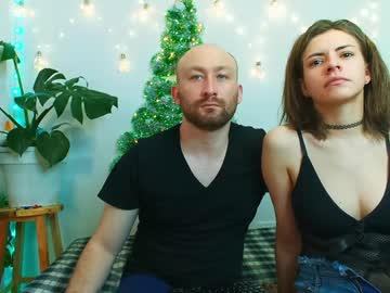 couple
        holly_and_honey cam image #564633