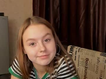 girl
        charlenemine cam image #392173