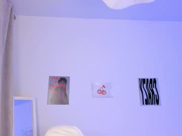 girl
        miavixxenn cam image #6241134