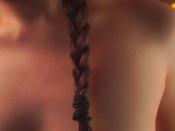 girl
        helenmoors cam image #1813496