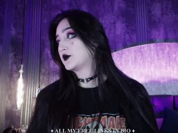 girl
        charlotte_germanotta_ cam image #5569654