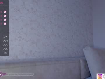 couple
        bzzzme cam image #2500262