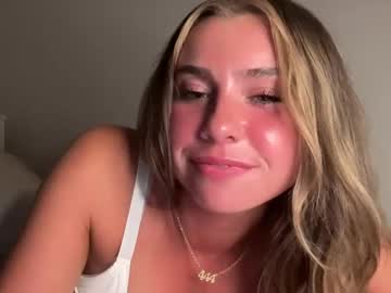 girl
        isabellekinsley cam image #4408800