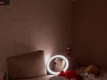 couple
        bzzzme cam image #3170547