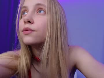 girl
        appr0ved cam image #1071616