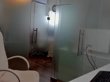 girl
        anyarayne cam image #2789372
