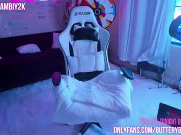 girl
        butterybubblebutt cam image #2109280