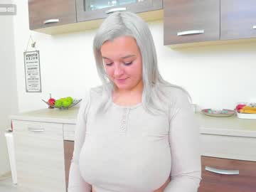 girl
        _mistyfox cam image #852606