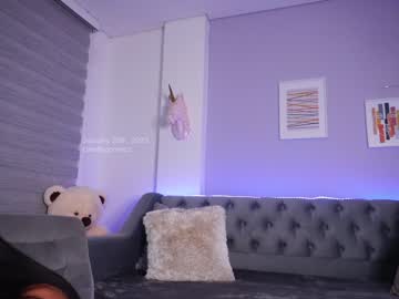 girl
        camilagomezz cam image #773792