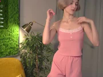 girl
        kisskiss_muah cam image #5203146
