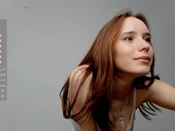 girl
        margarethowell cam image #2643216