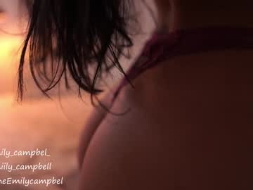girl
        emiilycampbell cam image #6354383