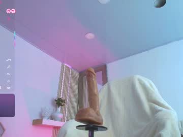 girl
        cristal_bunny cam image #6967084
