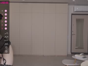 girl
        oki_dokie cam image #1917661