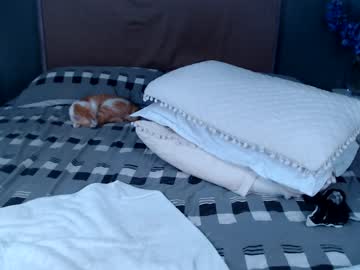 girl
        allforshow93 cam image #1731665