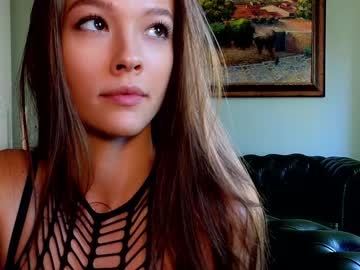 girl
        _demi_dee_ cam image #2307704