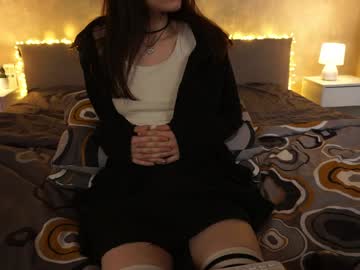 girl
        kinarmyali cam image #5493648