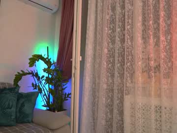 girl
        sweety_rinushka_ cam image #4708132
