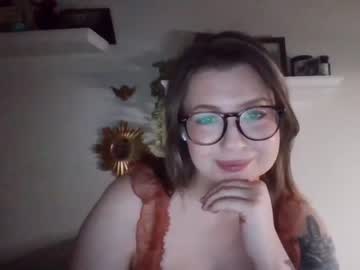 girl
        stellaaa66 cam image #2986925