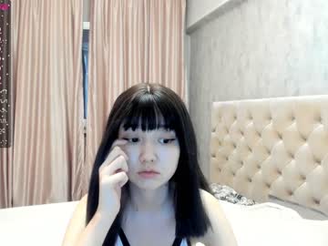 girl
        chanlia cam image #1330394