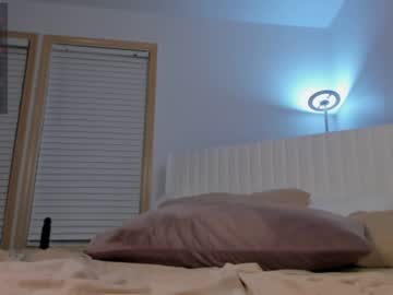 girl
        aj_peachtree cam image #5564577