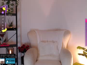 girl
        lucylia_ cam image #6533983
