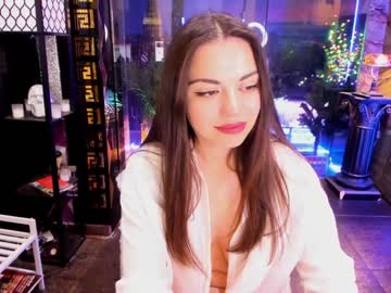 girl
        alma_pearl cam image #1222397