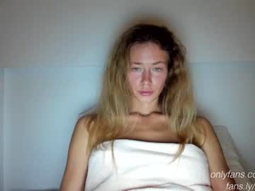 girl
        oksanafedorova cam image #183723