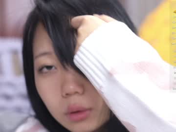 girl
        hinatabroks cam image #5235515