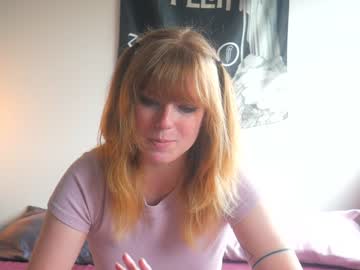 girl
        sisypheanlove cam image #4044877