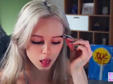 girl
        audreycarvin cam image #5160031
